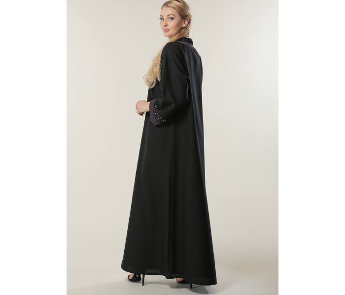 Moistreet Extra Large Black Abaya with Pleated Collar and Hand Embroidery - Zoom Image 3