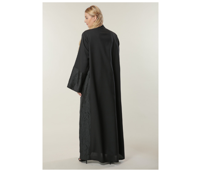 Moistreet Medium Black Abaya with Jaquard Panelll - Zoom Image 2