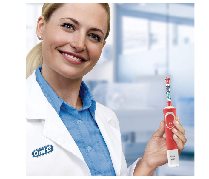 Oral-B D100 Star Wars Vitality Rechargeable Toothbrush - Zoom Image 4