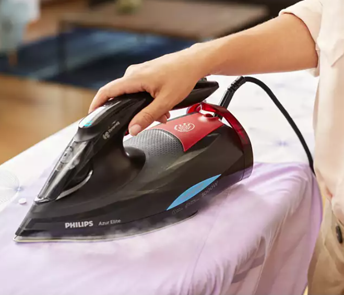 Philips GC5037/86 3000 Watts Azur Elite Steam Iron - Black and Red - Zoom Image 3