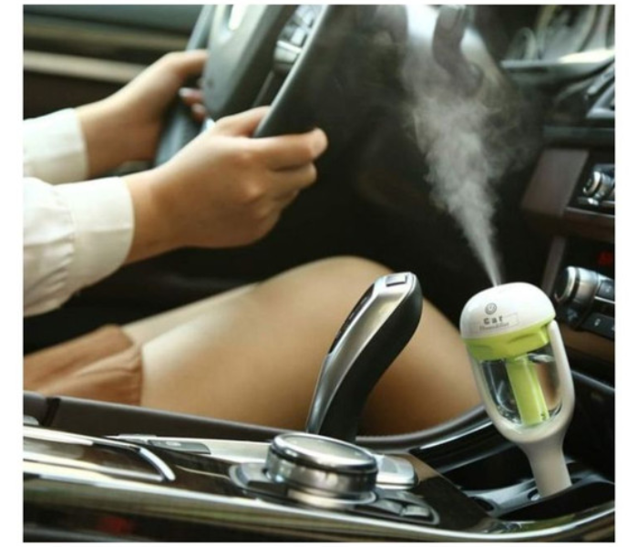 Car Plug In Air Humidifier and Air Freshener - Zoom Image 1