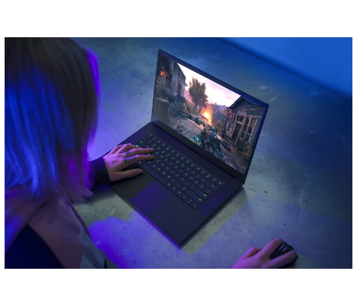 Razer Blade RZ09-03304E42-R341 16GB RAM 512GB SSD 15.6 inch Intel Core i7 8GB NVIDIA Windows 10 Home - Black in UAE