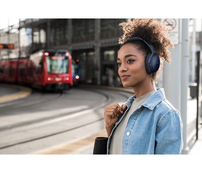 Bose QuietComfort 35 II Wireless Bluetooth Headphones - Blue - Zoom Image 5