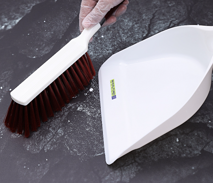 Royalford RF6986 Dustpan with Brush - White & Maroon - Zoom Image 2