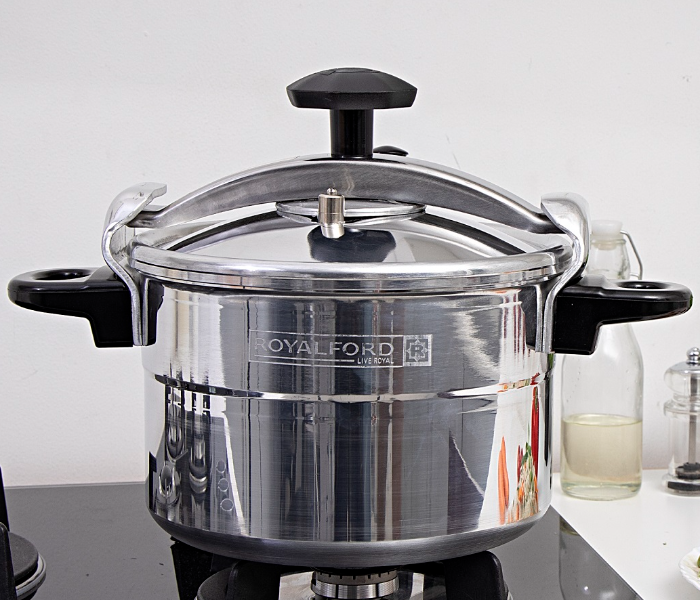 Royalford RF358PC7 7 Litre Aluminium Pressure Cooker - Zoom Image 1