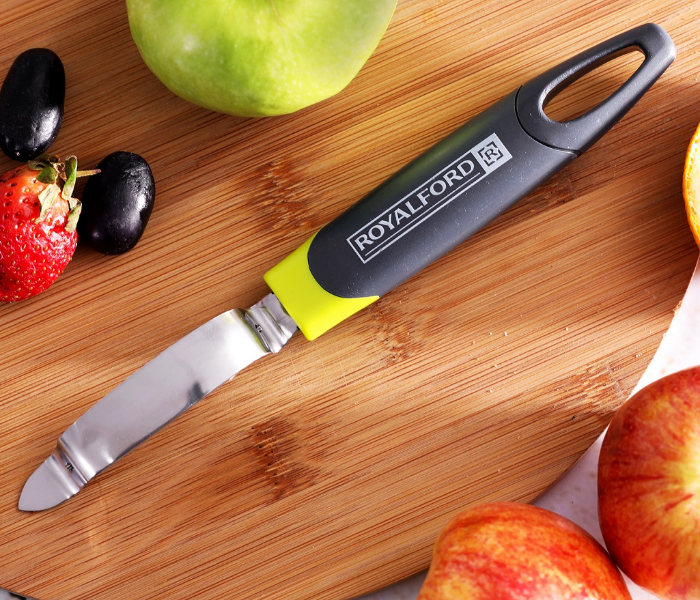 Royalford RF8926 Stainless Steel Swivel Peeler with ABS Handle - Zoom Image 2