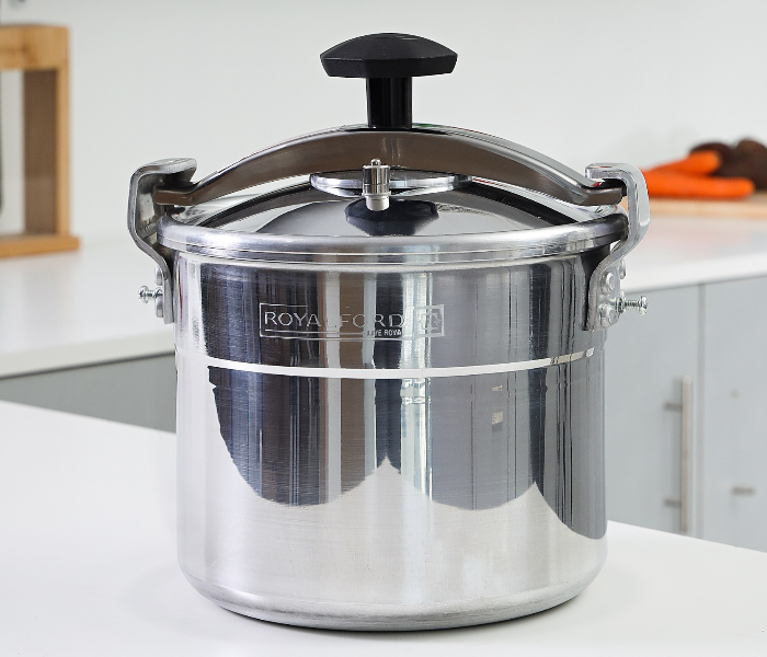 Royalford RF358PC7 7 Litre Aluminium Pressure Cooker - Zoom Image 2