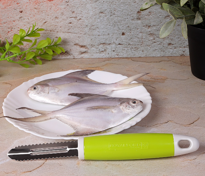 Royalford RF6304 Fish Peeler - Green , White & Silver - Zoom Image 2