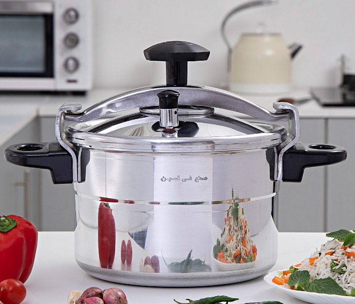 Royalford RF359PC9 9 Litre Aluminium Pressure Cooker - Silver - Zoom Image 2