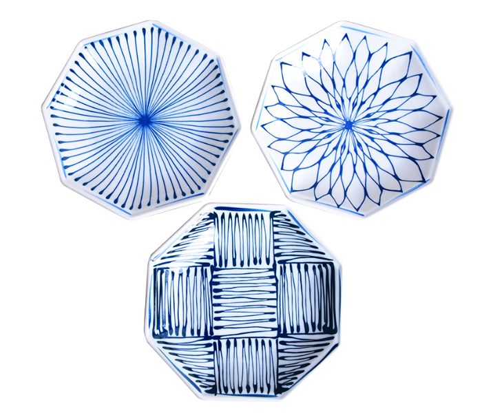 Generic JP10042 6.75 inch Set of 3 Octagonal Plates - White and Blue - Zoom Image