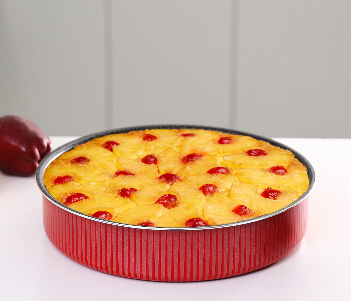 Royalford RF6633 28 cm Teflon Plus Baking Tray - Red - Zoom Image 4