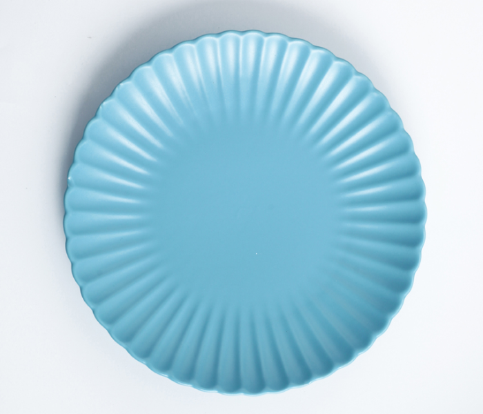 Sharpdo LJX10008 10 inch Ceramic Chrysanthemum Round Plate - Sky Blue - Zoom Image