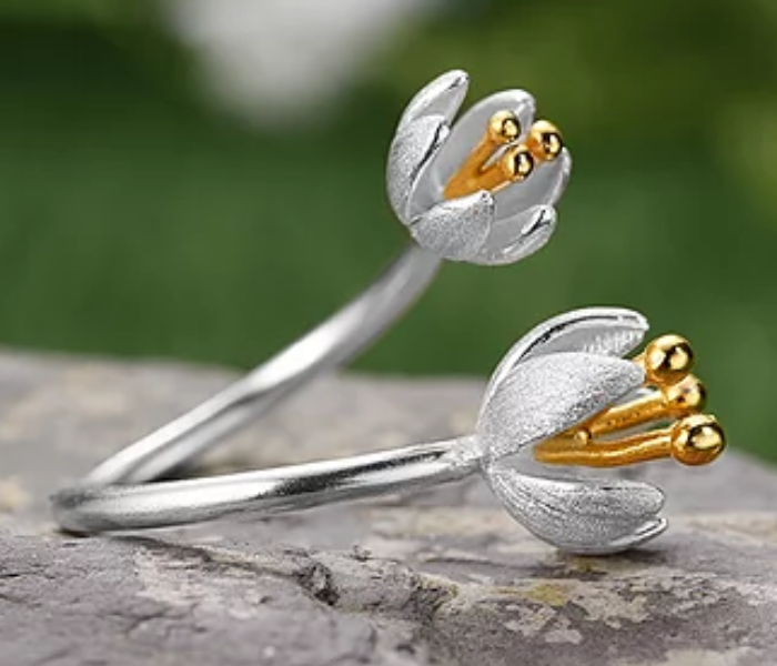 Lovely Flower Deisgn Finger Ring For Women -Silver and Gold  - Zoom Image 2