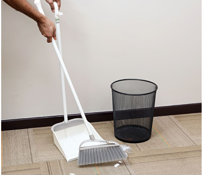 Royalford RF9657 Hand Brush and Dustpan- White - Zoom Image 2