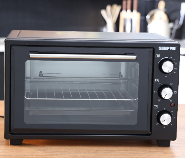 Geepas GO34047 2000W 45L Electric Kitchen Oven- Black - Zoom Image 1