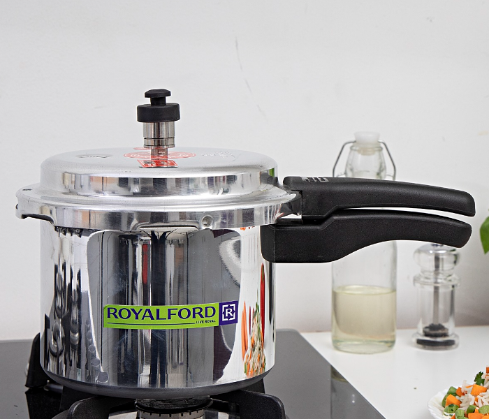 Royalford RF5801 3 Litre Aluminium Pressure Cooker - Zoom Image 3