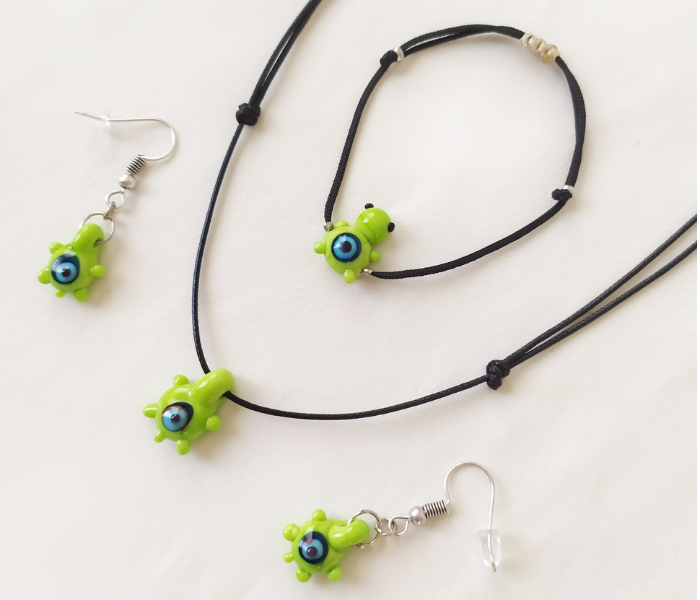 Handmade Glass Art Turtle Jewellery Set - Green and Black - Zoom Image 3