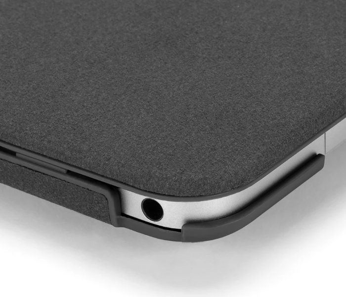 Incase Textured Hardshell in NanoSuede for 13-inch MacBook Air with Retina Display - Asphalt - Zoom Image 5