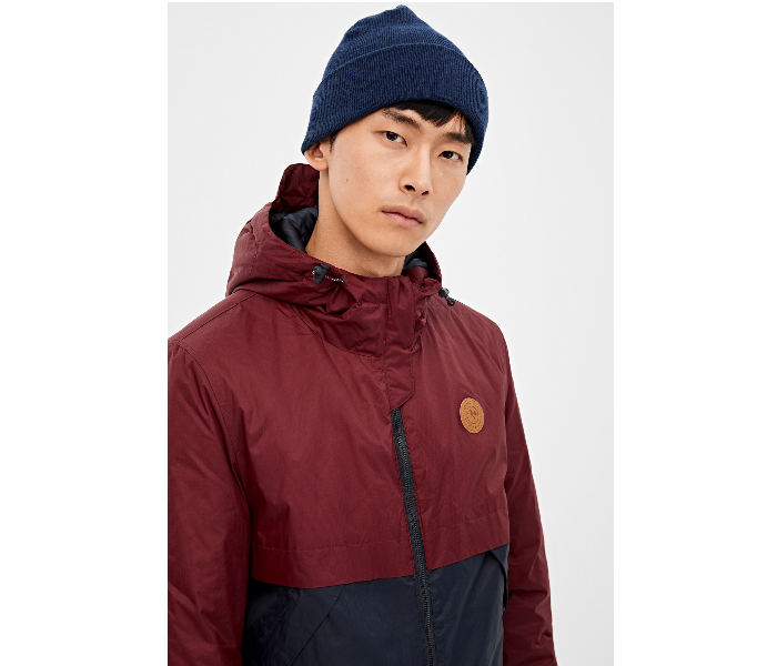 Springfield 095636869 Small Nylon Sports Jacket for Men - Maroon - Zoom Image 3