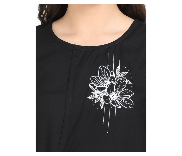 Kaia SK01ST0008BLK005 Large Single Flower Print Casual Short Top for Women - Black - Zoom Image 4