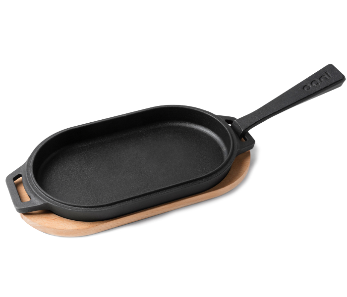 Ooni UU-P08C00 Cast Iron Sizzler Grill Pan with Wooden Base- Black - Zoom Image 1