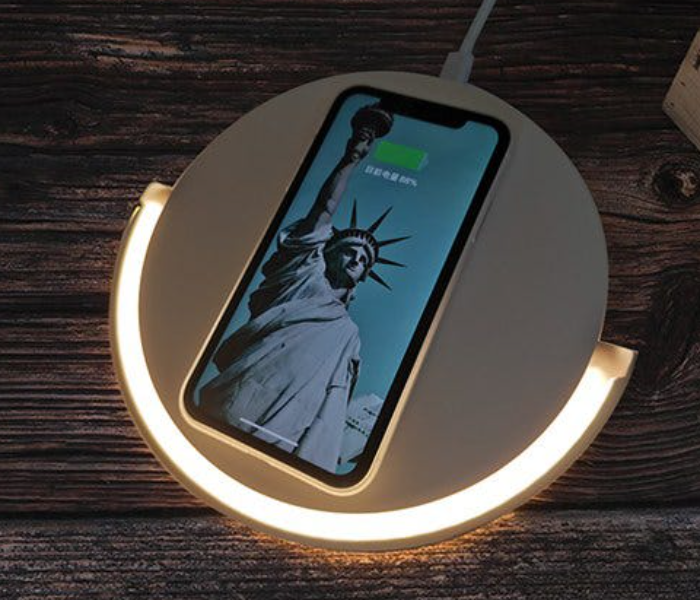 Rako 9000007 Night Lamp with 10W Wireless Fast Charging - Wood - Zoom Image 3