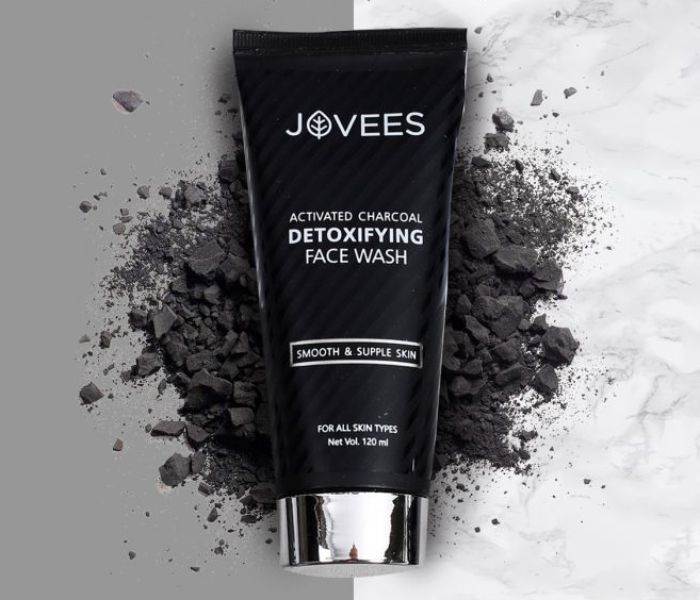 Jovees 64978 120ml Charcoal Detox Face Wash - Zoom Image