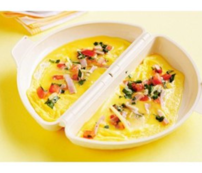 Microwave Safe Non Sticky Egg and Omelet Cooker-White - Zoom Image 3