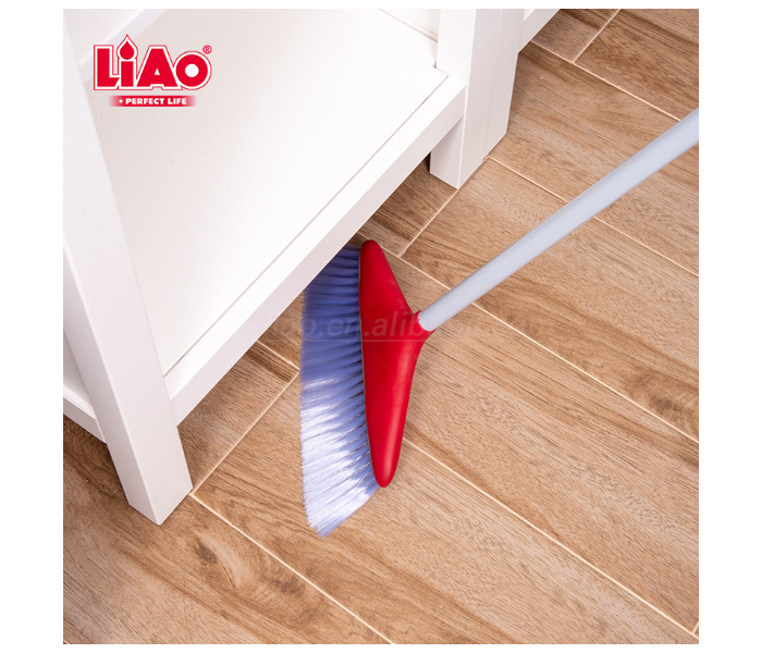 Liao 66726 Cleaning Dustpan and Broom Set C130002  - Red - Zoom Image 2