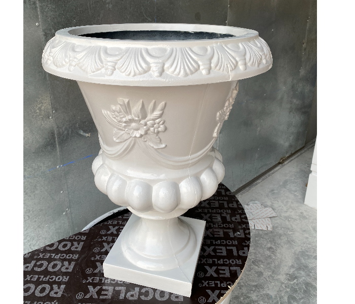 Grace GQ-505/E Exotic Royal Design Garden GRP Planters for Interior and Exterior - White - Zoom Image 3