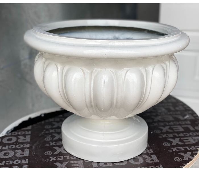 Grace GQ-511/B 460x370mm Exotic Royal Design Garden GRP Planters for Interior and Exterior - White - Zoom Image 3