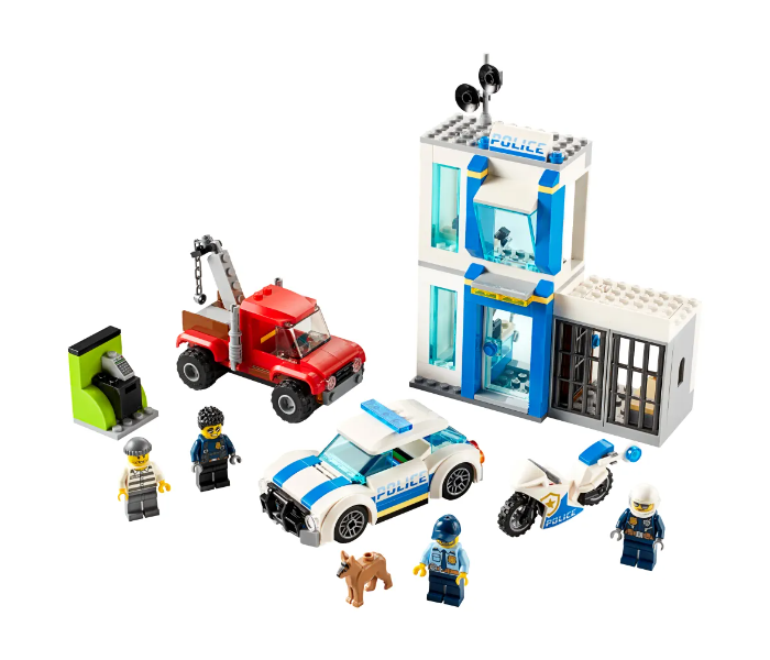 Lego 301 Piece Police Brick Box Interactive Building Toy for Kids - Zoom Image 4