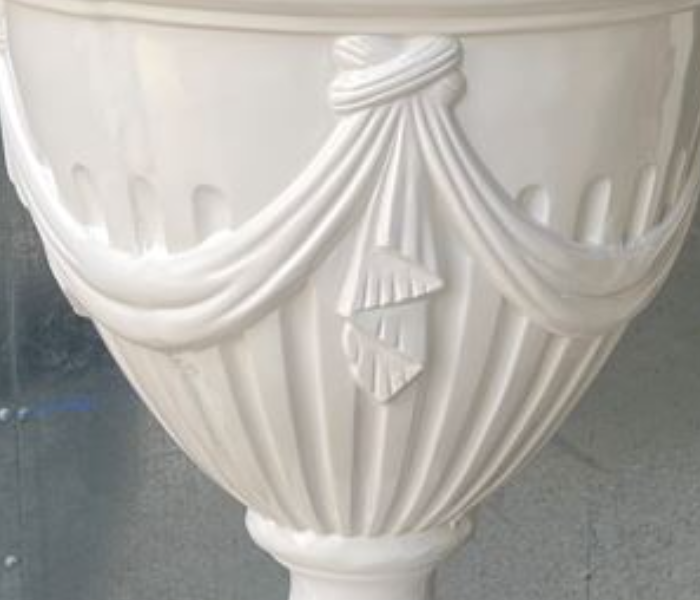 Grace GQ-503/A 470x585mm Exotic Royal Design Garden GRP Planters for Interior and Exterior - White - Zoom Image 4