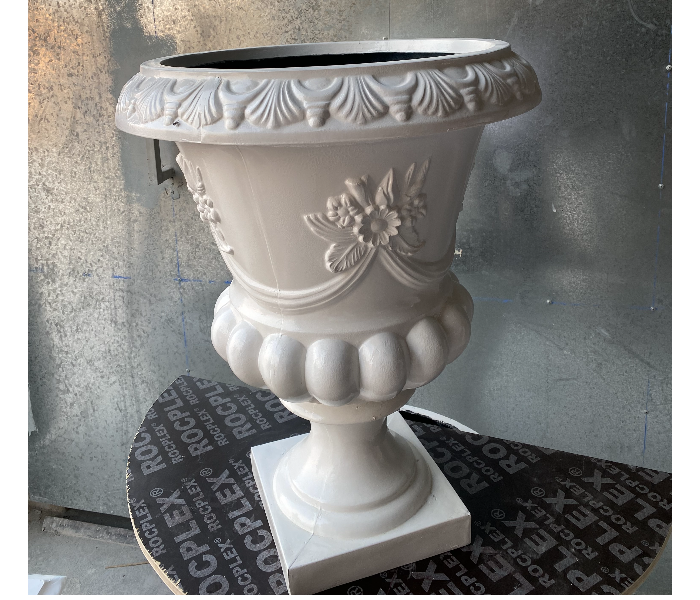 Grace GQ-505/E Exotic Royal Design Garden GRP Planters for Interior and Exterior - White - Zoom Image 2