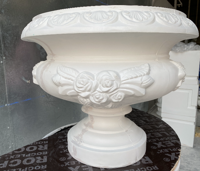 Grace GQ-506/C 480x460mm Exotic Royal Design Garden GRP Planters for Interior and Exterior - White - Zoom Image 3