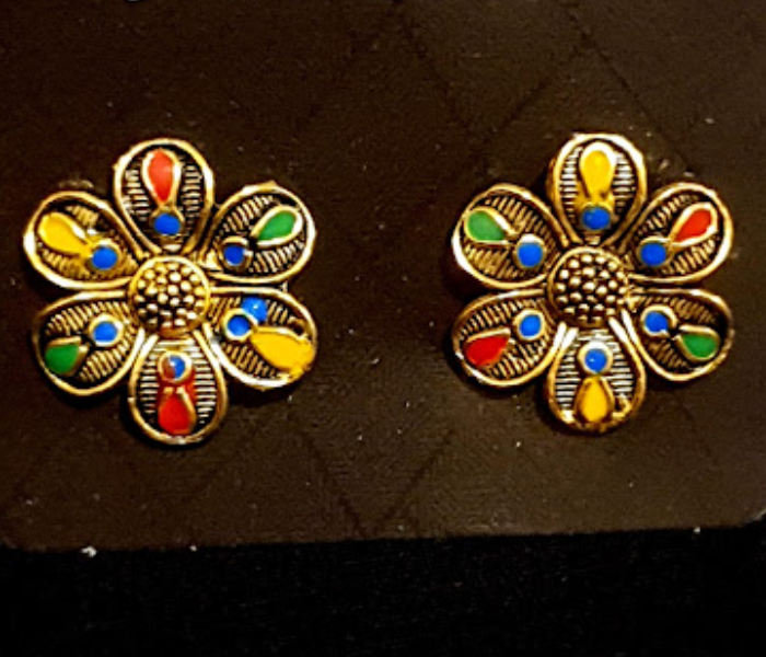 Strabella ES1-06 Beautiful Floral Design Stud Earring for Women - Golden - Zoom Image