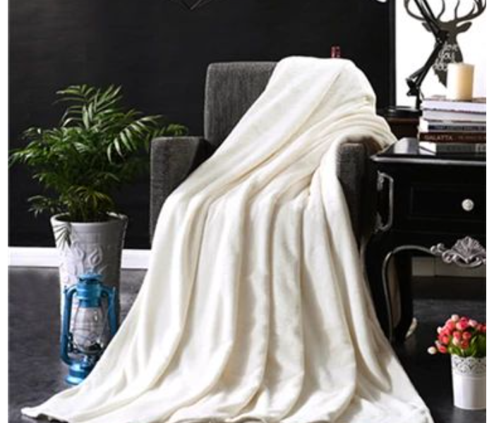 High Quality Single Piece Flannel Super Warm Soft Blanket - Zoom Image 1