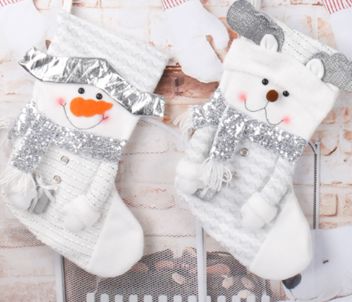  3 Pieces Silver Stocking Socks For Christmas Home Decor Stuffed Christmas Tree Hanging Toys, Candy Gift Bag Holders For Kids, Restaurant Hotel Decorations And Party Supplies  - Zoom Image 4