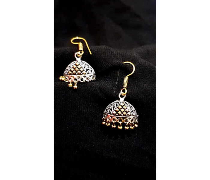 Strabella B6-02 High Quality Small Jhumukka for Women - Silver and Gold - Zoom Image