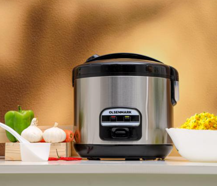 Olsenmark OMRC2432 2.2Litre Automatic Rice Cooker - Black and Silver - Zoom Image 2