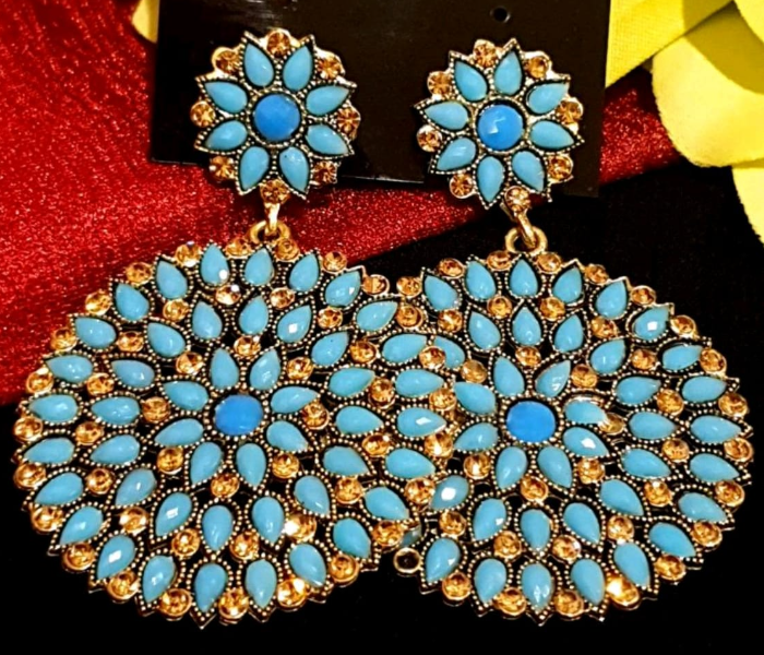 Strabella B9-01b Beautiful Stoned Earrings for Women - Gold and Blue - Zoom Image