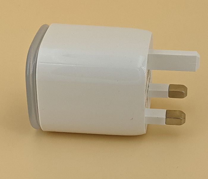 Poac PC-215 30 Watts QC and PD Adaptor - White - Zoom Image 6