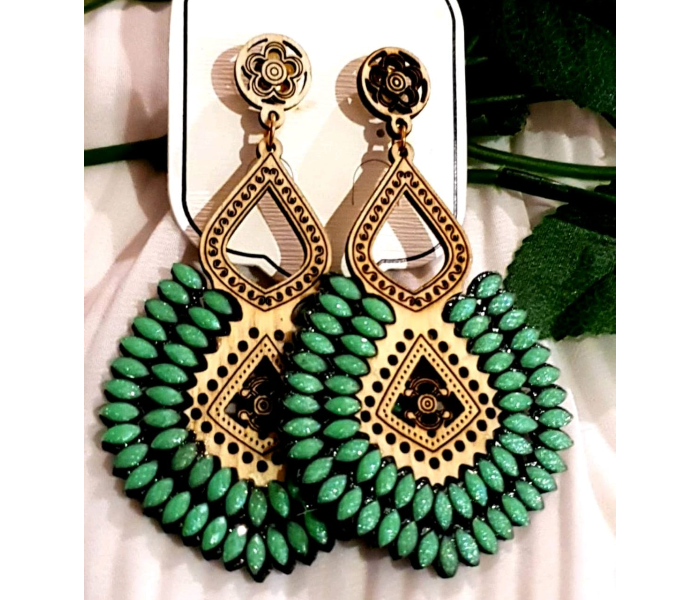 Strabella ER3-03f Beautiful Weightless Big Earrings for Women - Green and Gold - Zoom Image