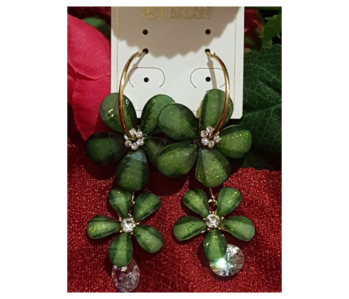 Strabella B2-07 Elegant Sparkling Hanging Earring for Women - Green - Zoom Image