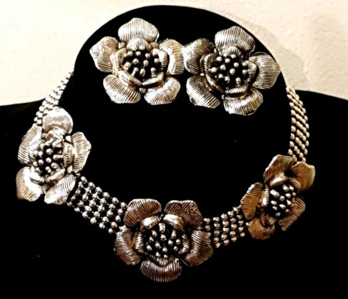 Strabella NC4-02 Beautiful Oxidised Floral Necklace and Stud Earring Set for Women - Silver - Zoom Image