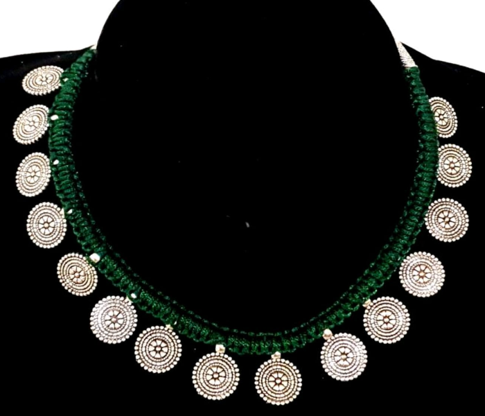 Strabella NC2-32d Beautiful German Silver Necklace In Thread for Women - Green - Zoom Image