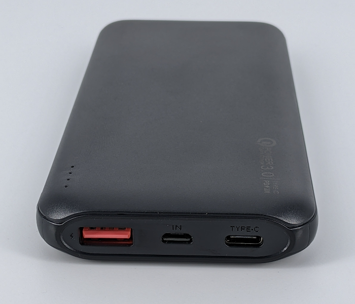 E-race PD-35 Slimpower 10000 mAh 20 Watts Power Bank - Black - Zoom Image 6