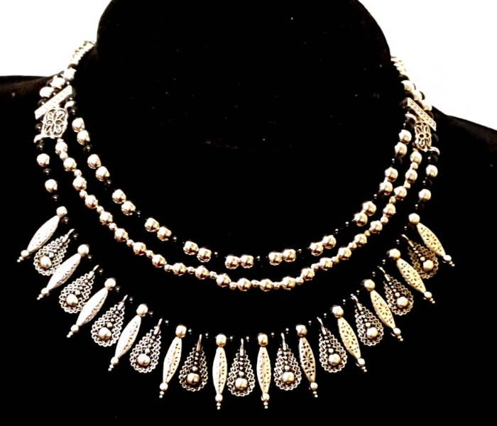 Strabella NC4-12 Beautiful Oxidised Necklace for Women - Silver - Zoom Image