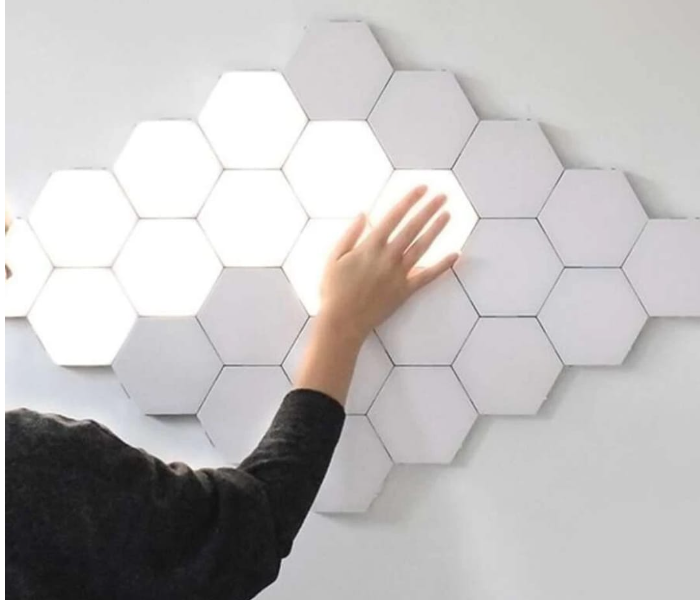 Creative Hexagonal Honeycomb Candlestick One piece Wall Lamp - White - Zoom Image 1