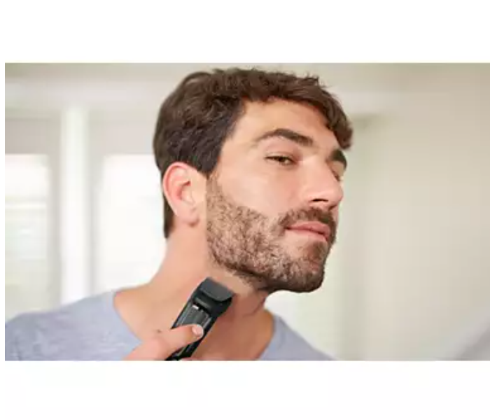 Philips MG3720/33 7-in-1 Multigroom Series 3000 Face and Hair Trimmer - Black - Zoom Image 2